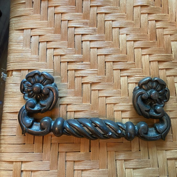 Vintage Antiqued Brass Drawer Cabinet Pull 7.25 width 5.78 centers w/ Rosettes - Picture 1 of 2